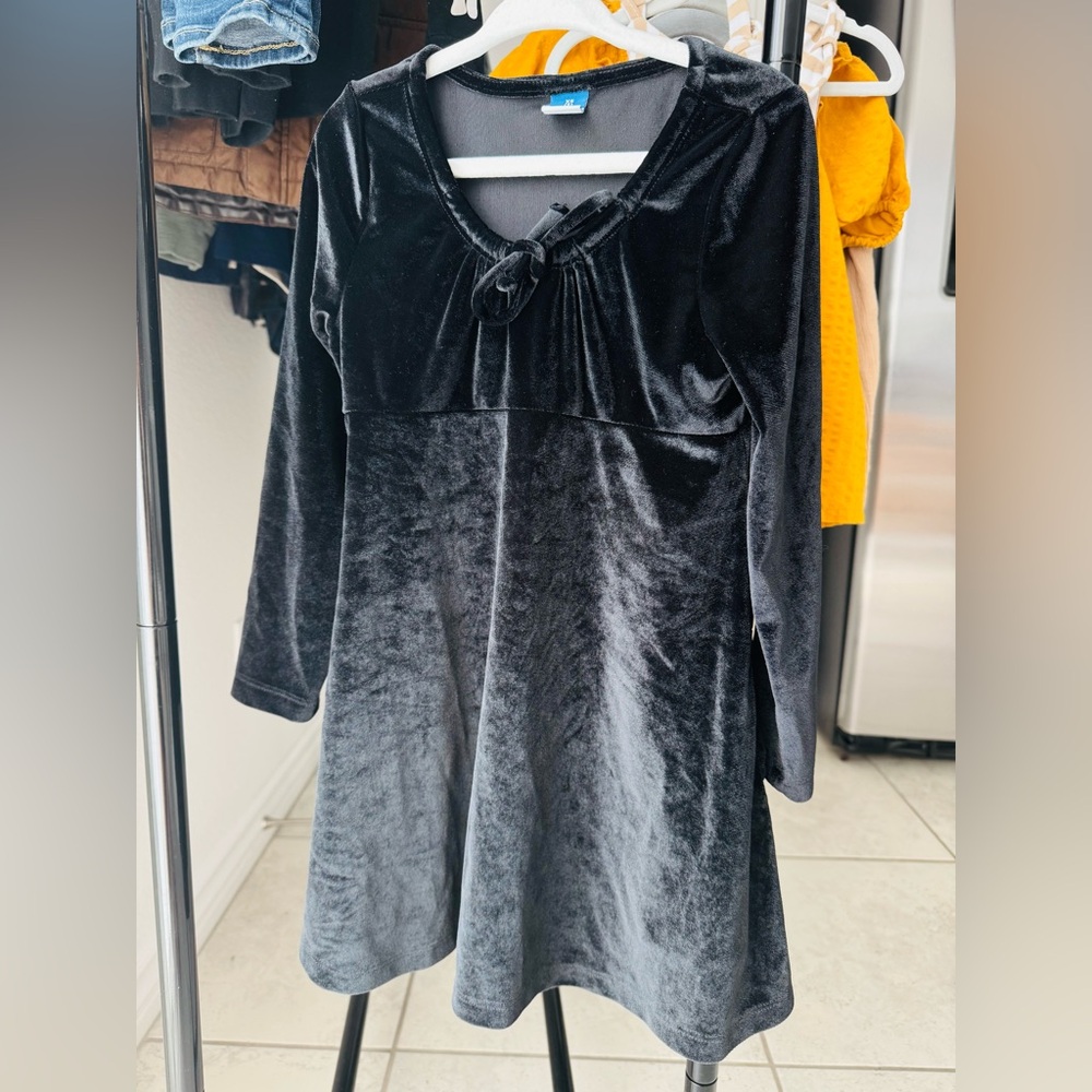 Girls XS Black Velvet Dress